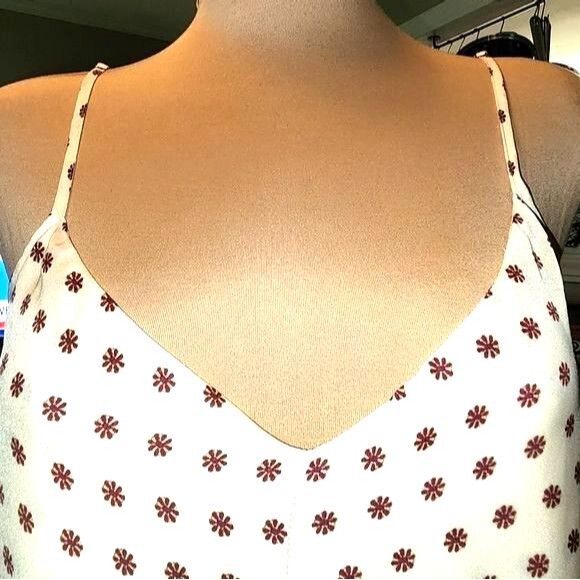 Maeve Anthropologie Buteh Borders Cream & Red Tiered Ruffled Hem Tank Top Size M - Picture 5 of 9